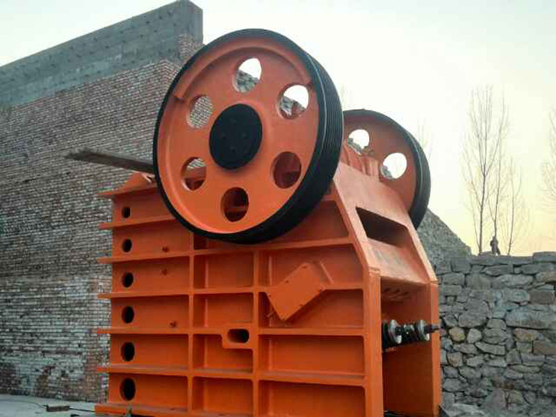 顎式碎石機(jī) 顎式碎石機(jī)